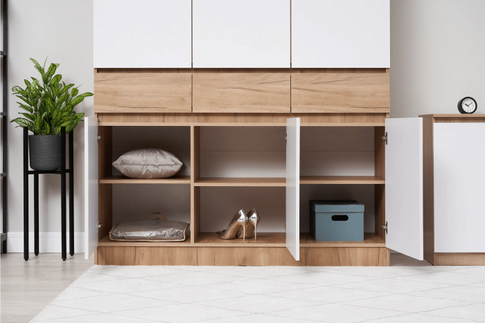 Прихожая Роджина Шкаф 3-х ств (Дуб крафт/Белый глянец)