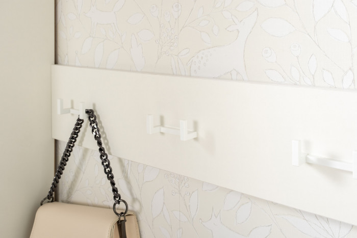 Октава Прихожая 33, цвет белый шагрень/дуб крафт золотой/фасады МДФ белый шагрень, ШхГхВ 226,4х35,4х197,6 см., универсальная сборка