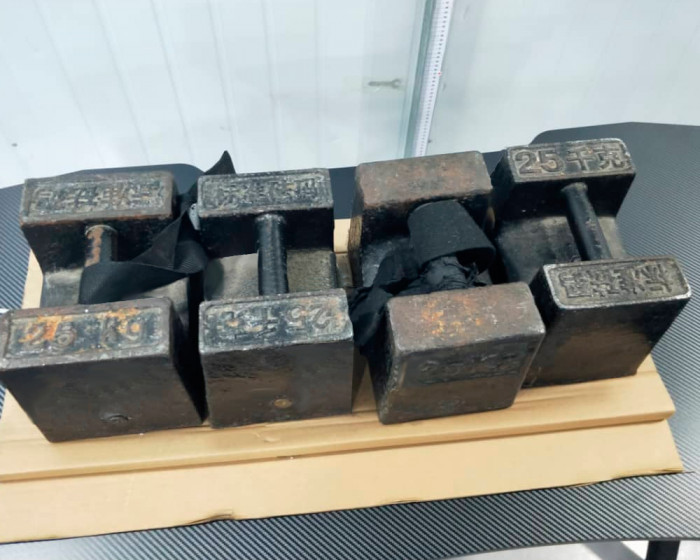 Игровой стол Мебель--24 GT-2310, цвет чёрный, ШхГхВ 120х60х73 см., столешница МДФ 15 мм.(регулировка высоты: 72,5 - 73,5 см.), макс. нагрузка 100  кг.