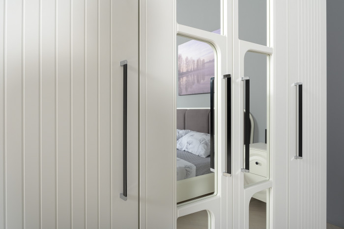 Валенсия Спальня 13.309 Комод + 13.329 Шкаф для одежды, цвет ЛДСП белый шагрень/МДФ белый шагрень, ШхГхВ 217,2х54,2х225,3 см.